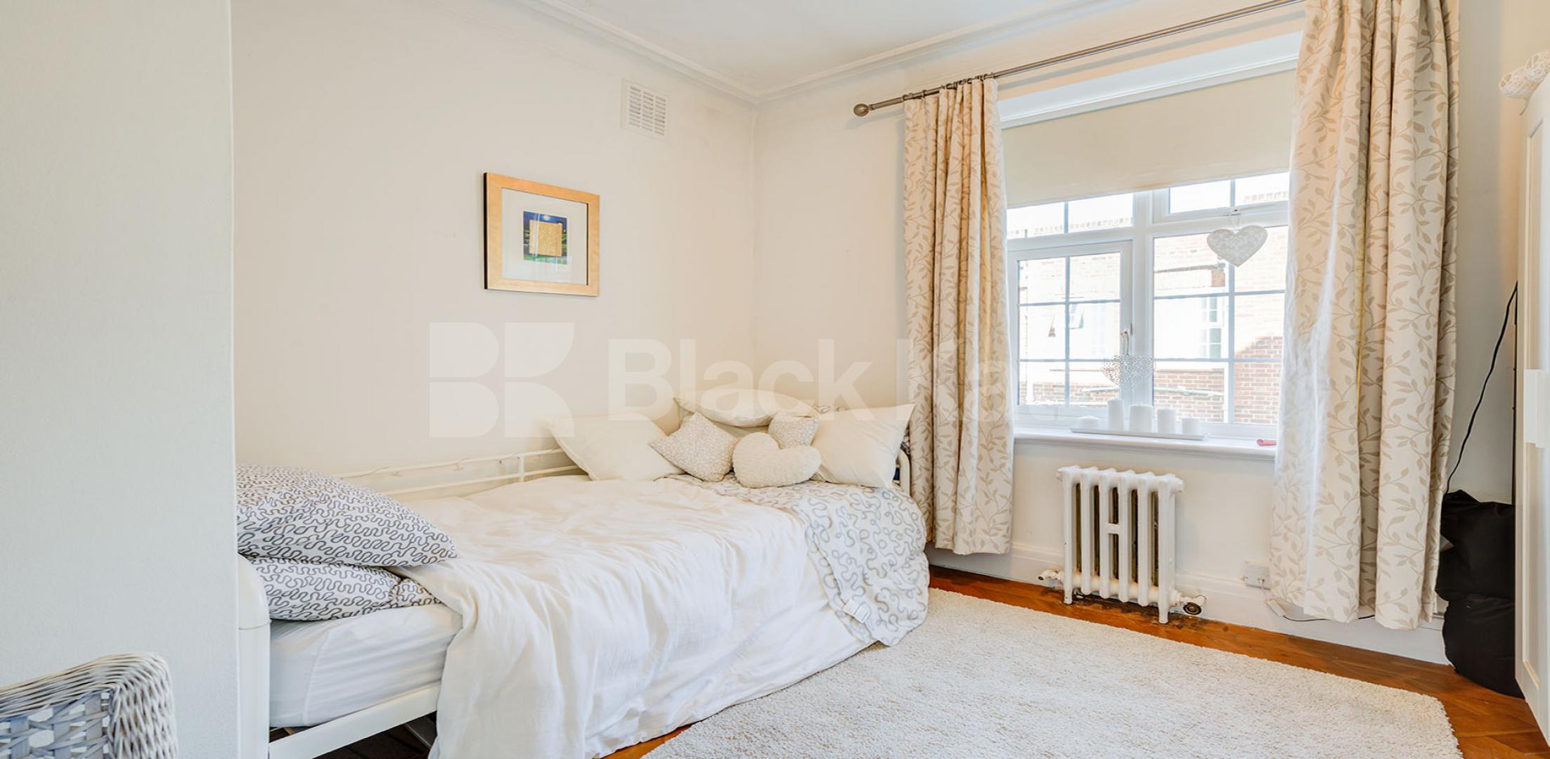 			2 Bedroom, 1 bath, 1 reception Flat			 Finchley Road, Finchley Road - Swiss Cottage